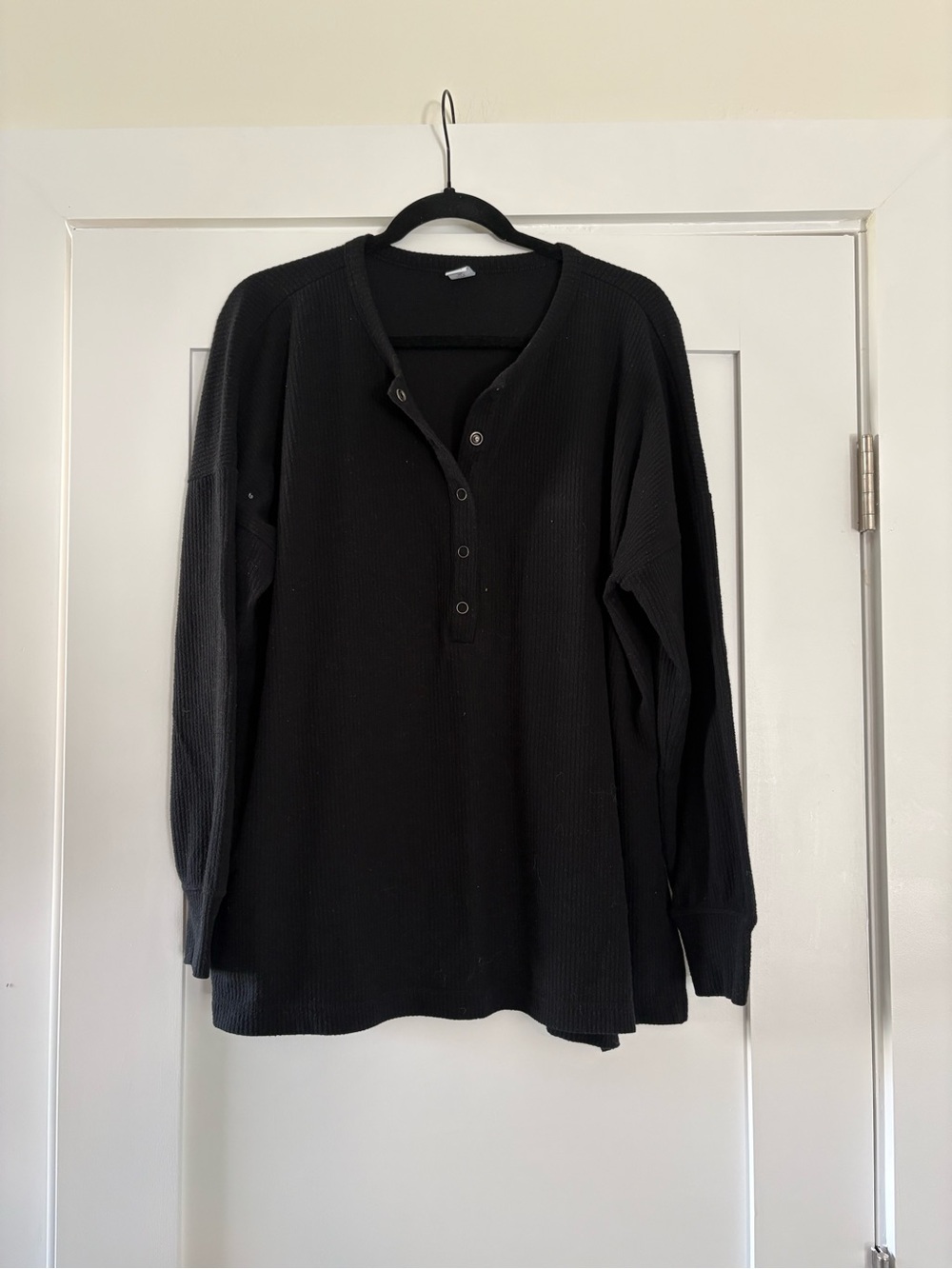 Old Navy Black Cozy Waffle Rib Knit Long Sleeve Henley Top Size Large